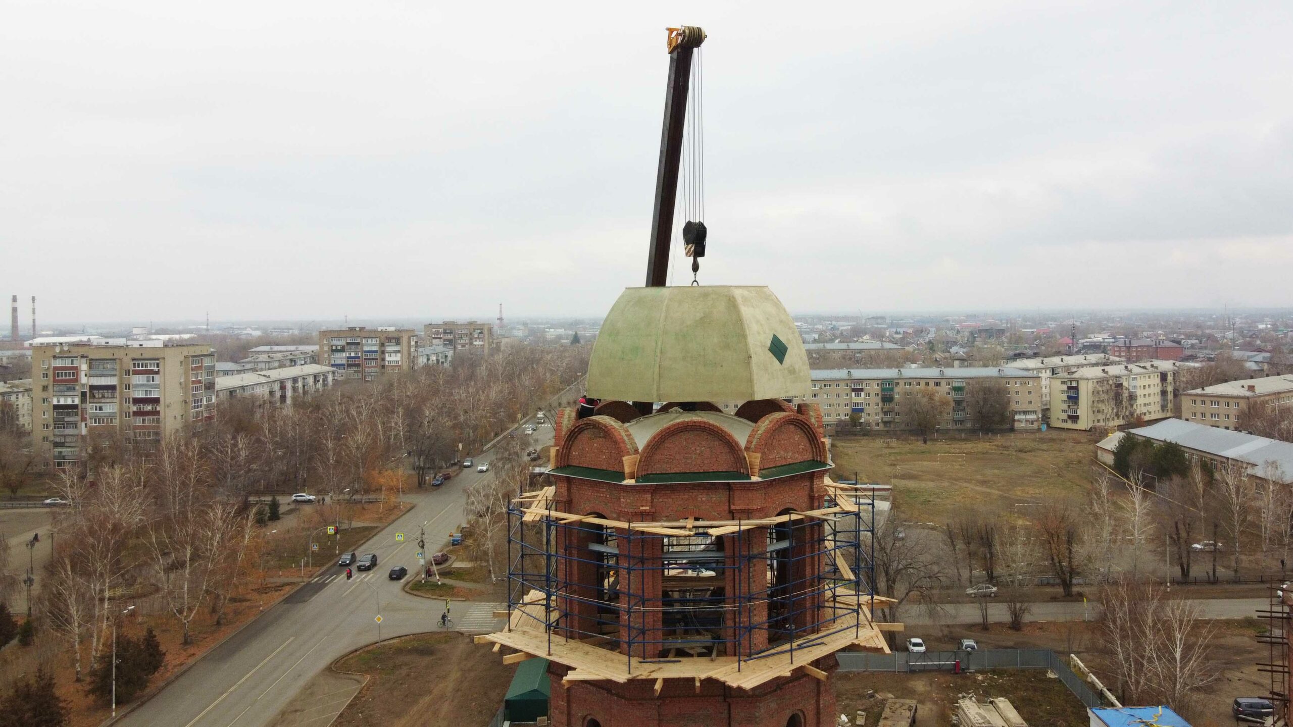 Установка бузулук. Храм Святой Троицы в Бузулуке. Храм Бузулук 2 микрорайон. Свято-Троицкого кафедрального собора Бузулук.