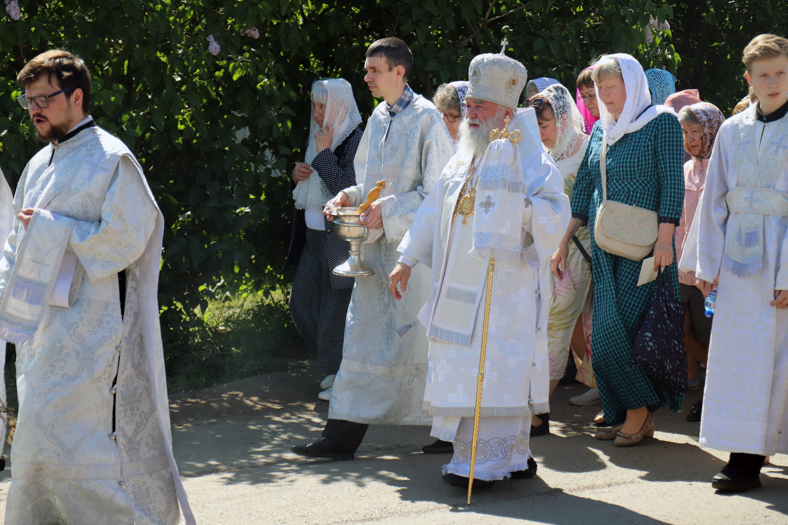 День вознесения господня в суражском районе праздник. Вятская епархия крестный ход 2022. Крестный ход 2022. Крестный ход 2000 год. Вознесение Господне крестный ход.