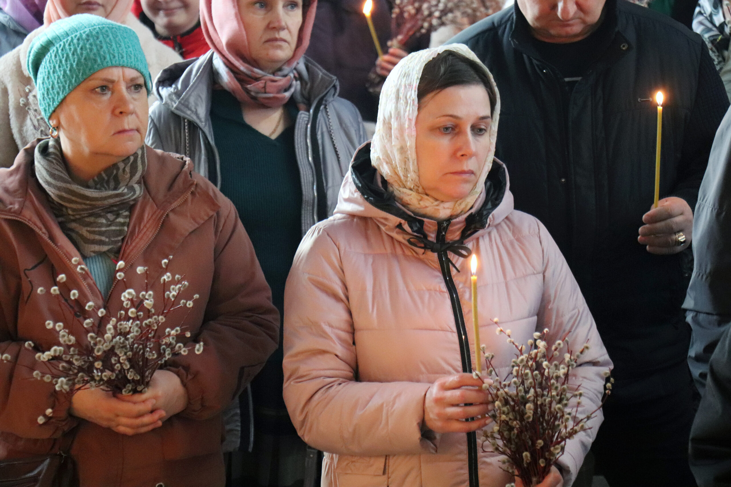 Вербное воскресенье сходить на кладбище. Вербное воскресенье в 2023 году. Пальмовые ветви на Вербное воскресенье. Вербная неделя в 2023. Вход Господень в Иерусалим Вербное воскресенье.