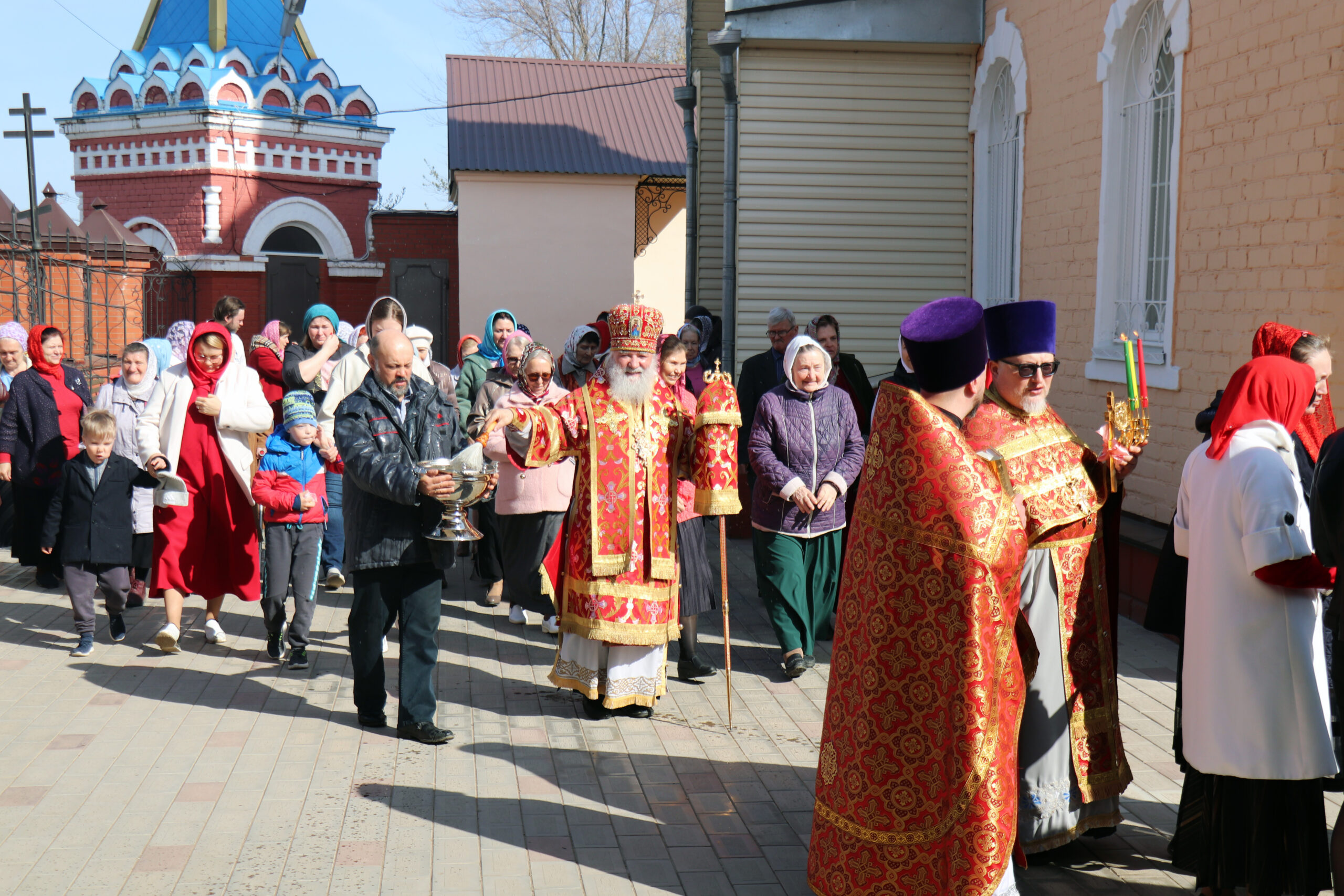 Алексию епископу бузулукскому и сорочинскому. Светлая седмица. Светлая седмица 2023. Живоносный источник. С праздником Живоносный источник Божией матери.